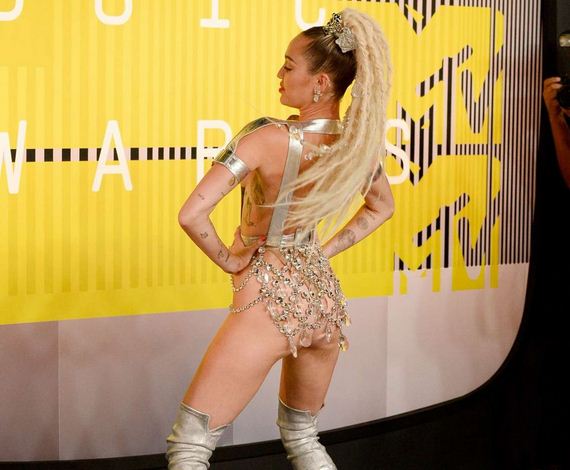 Miley-Cyrus -2015-MTV